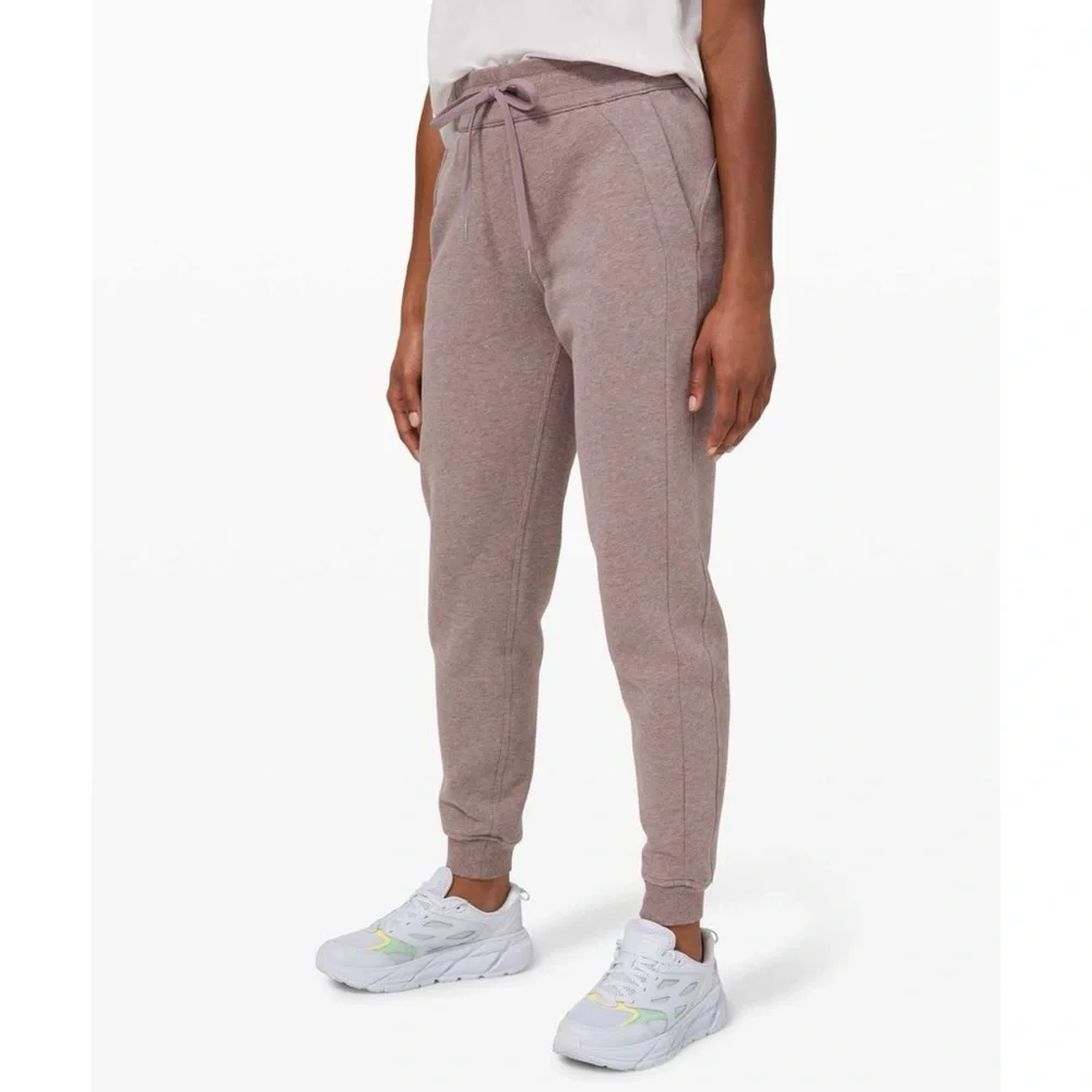 Lululemon Scuba Joggers Size 2 Heathered Violet Verbena